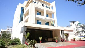 واجهة المنشأة