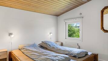 3 habitaciones, cuna de viaje y wifi gratis