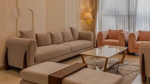 3 BHK Luxury Villa | Oppholdsområde