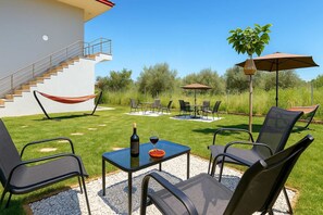 Apartment - Aigli Garden Retreat, Cozy Escape Close to the Sea (Volvi)
