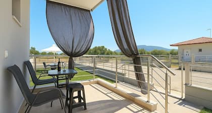 Aigli Garden Retreat, Cozy Escape Close to the Sea