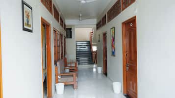 Khu sảnh