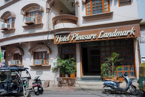 Hotel Pleasure Landmark