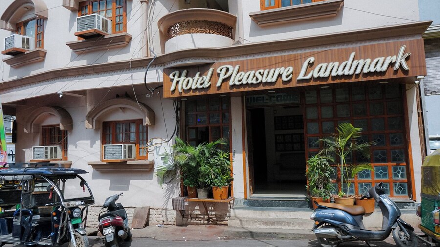 Hotel Pleasure Landmark