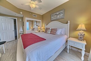 3 bedrooms, desk, WiFi, bed sheets