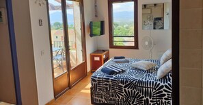 1 bedroom, iron/ironing board, WiFi, bed sheets - Le nid de Marla (Grosseto-Prugna)