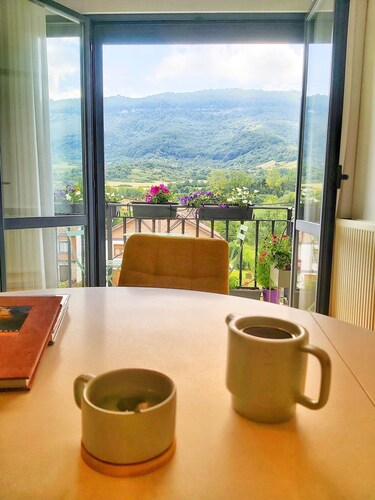 Design, authenticity, comfort, views. Ideal for visiting Navarra and the Basque Country