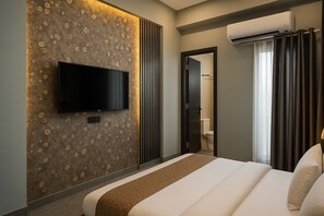 高級寝具、羽毛の掛け布団、低反発ベッド、セーフティボックス (室内)