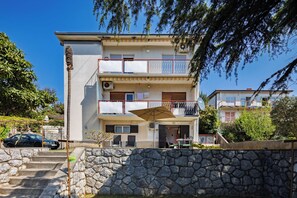 Family Apartment, 1 Bedroom, Microwave (The Wave - Apt with Seaview and) | Exterior - The Wave - Apt With Seaview and Garden (Kostrena)
