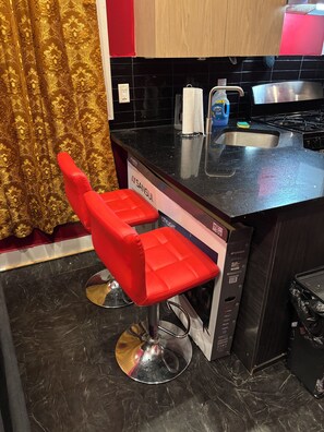 Microwave, oven, stovetop, dishwasher