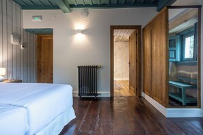 Superior Twin Room, Mountain View