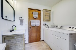 House (1 Bedroom) | Interior - Steps to Crystal River: Hideaway w/ Mountain Views (Carbondale)