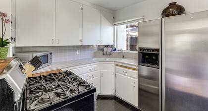 Walk to Ocean: Beachgoer's Studio in Montecito