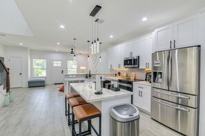 Apartment (3 Bedrooms) | Interior - 6 Mi to Dtwn Houston: Family-friendly Home w/ Yard (Houston)