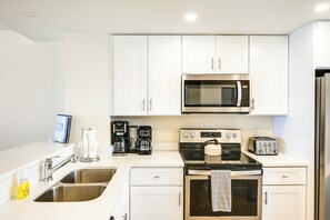 Interior - Beachfront Marco Island Condo w/ Stunning Views (Marco Island)