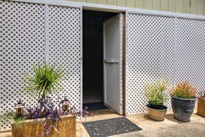 House (3 Bedrooms) | Interior - 2 Mi to Hana Hwy: Haiku Home w/ Ocean Views! (Haiku)