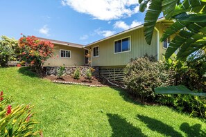 House (3 Bedrooms) | Interior - 2 Mi to Hana Hwy: Haiku Home w/ Ocean Views! (Haiku)