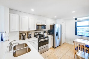 Apartment (2 Bedrooms) | Interior - Sunset View & On Beach: Marco Island Condo (Marco Island)