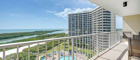 Apartment (2 Bedrooms) | Property grounds