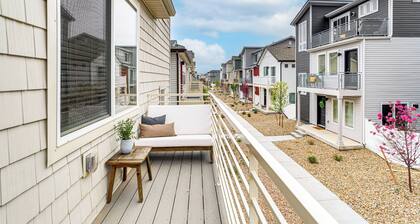 13 Mi to Dtwn Denver: Spacious Home w/ Balcony!