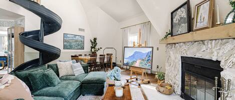 Cottage (4 Bedrooms) | Front of property