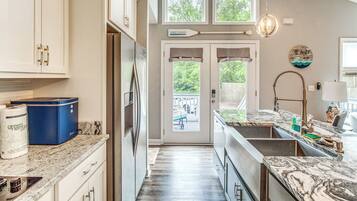 Cottage (2 Bedrooms) | Interior