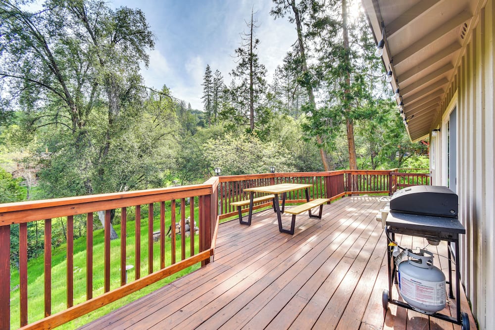 Sierra Serenity: Scenic Mtn Escape w/ Game Room - Beasore Meadows, CA