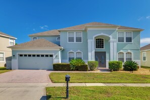 House (Multiple Bedrooms) | Interior - Game Room & Yard: Spacious Home in Davenport! (Davenport)