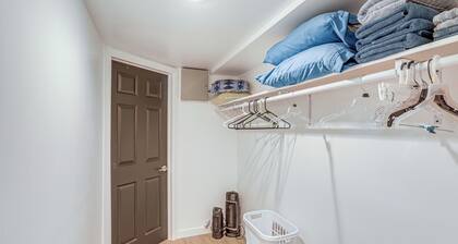 Walk to Empower Field & Sloan Lake: Charming Apt!