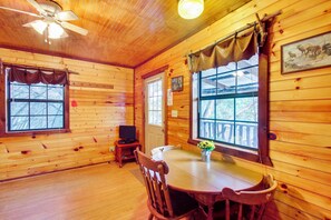 Apartment (0 Bedroom) | Interior