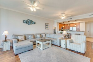Apartment (2 Bedrooms) | Interior - Sunset-view Resort Condo on Perdido Key (Pensacola)