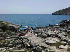 Villa, 2 chambres, fumeurs, terrasse | Plage