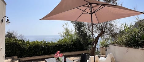 Villa, 2 chambres, fumeur, terrasse | Terrasse/Patio