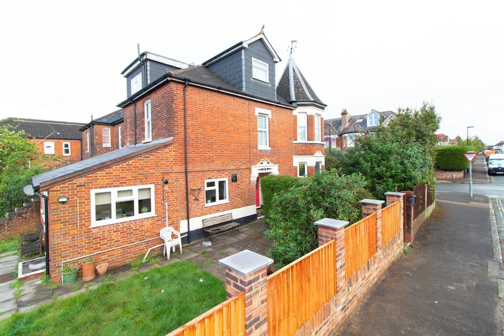 Thornbury Guest House Room 5 - Shawford