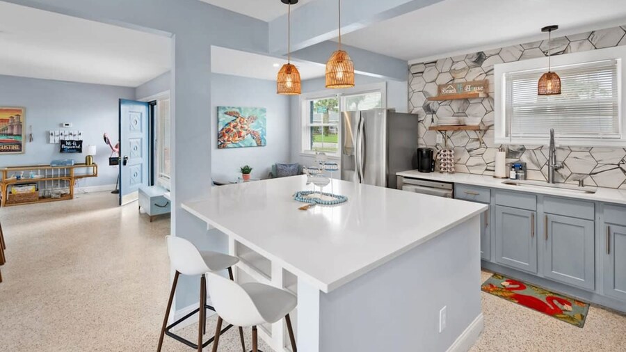 Heated Pool Mini Golf Walk to Beach Beach Gear