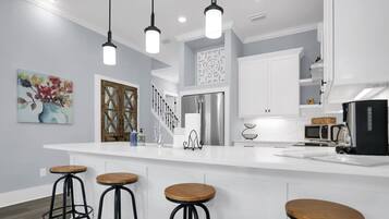 Rumah | 3 kamar tidur dan internet