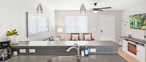 Apartment | 2 bedrooms, Internet