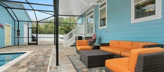 Heated Pool Beach Patio Lounge Near Downtown