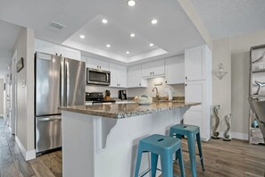 3 bedrooms, Internet - Oceanfront Pool Beach Gear Tennis Smart TVs (St. Augustine)