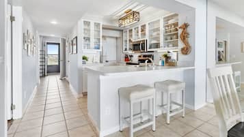 Apartment, Accessible | 3 bedrooms, Internet