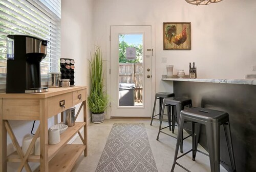 Hot Tub Propane BBQ Downtown St Aug Parking