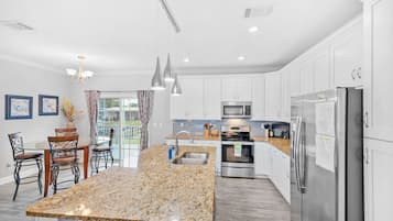 House | 3 bedrooms, Internet