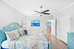 3 bedrooms, Internet - Canal Home Dock BBQ Walk to Beach Fishing (St. Augustine)