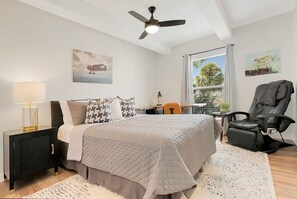 Apartment | 2 bedrooms, Internet - 2 Steps to Ice Plant Apt in Downtown St Aug (St. Augustine)
