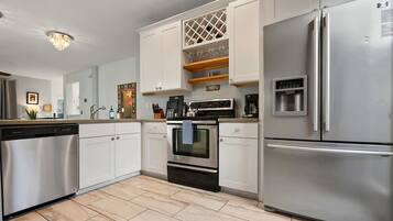 House | 4 bedrooms, Internet