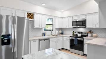House | 3 bedrooms, Internet