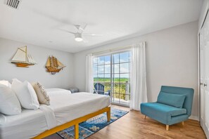 House | 3 bedrooms, Internet - Ocean View By Beach Bikes Game Room Beach Gear (Palm Coast)