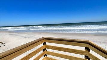 Rumah | 5 kamar tidur dan internet