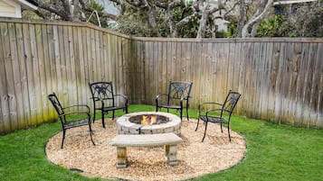 House | 5 bedrooms, Internet