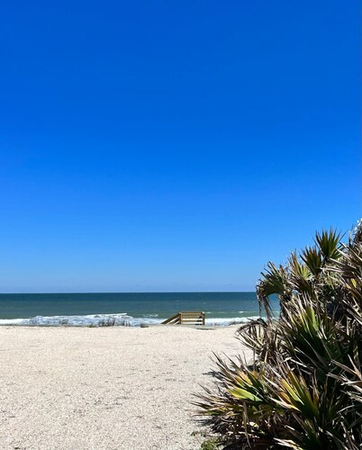 Pool Steps to Sand Near Downtown Beach Gear